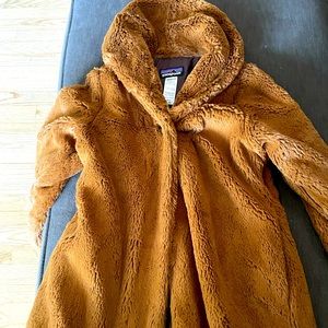 Patagonia girls Teddy jacket